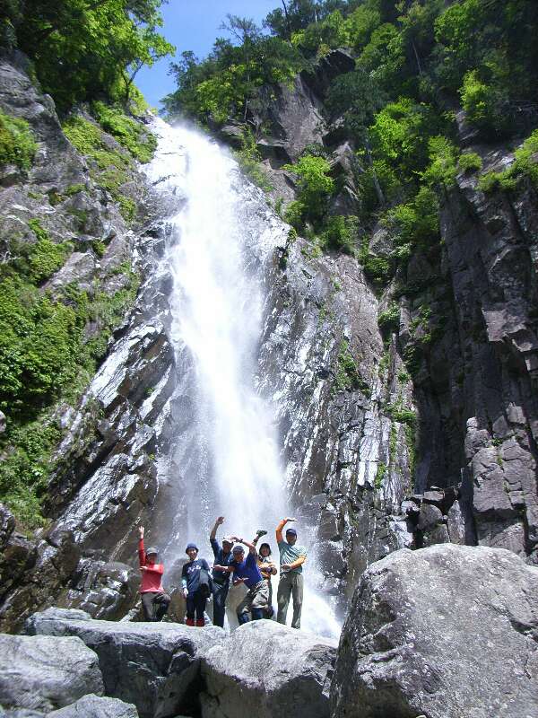 http://entotsuyama.hobby-web.net/ishikitajun21taki.jpg