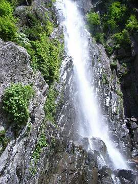http://entotsuyama.hobby-web.net/ishikitajun22taki.jpg