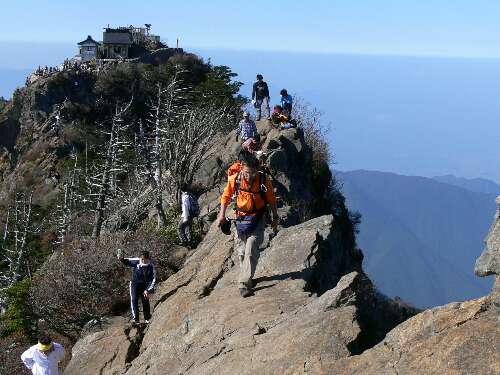 http://entotsuyama.hobby-web.net/70tengudakeshiun.jpg
